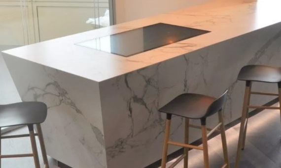 Dekton Aura. Marmurowa Elegancja w Nowoczesnym Wydaniu.