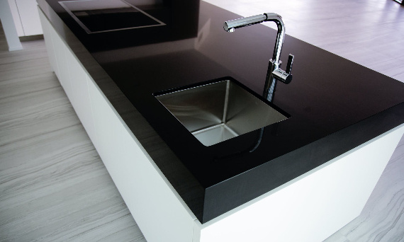 Silestone Iconic Black